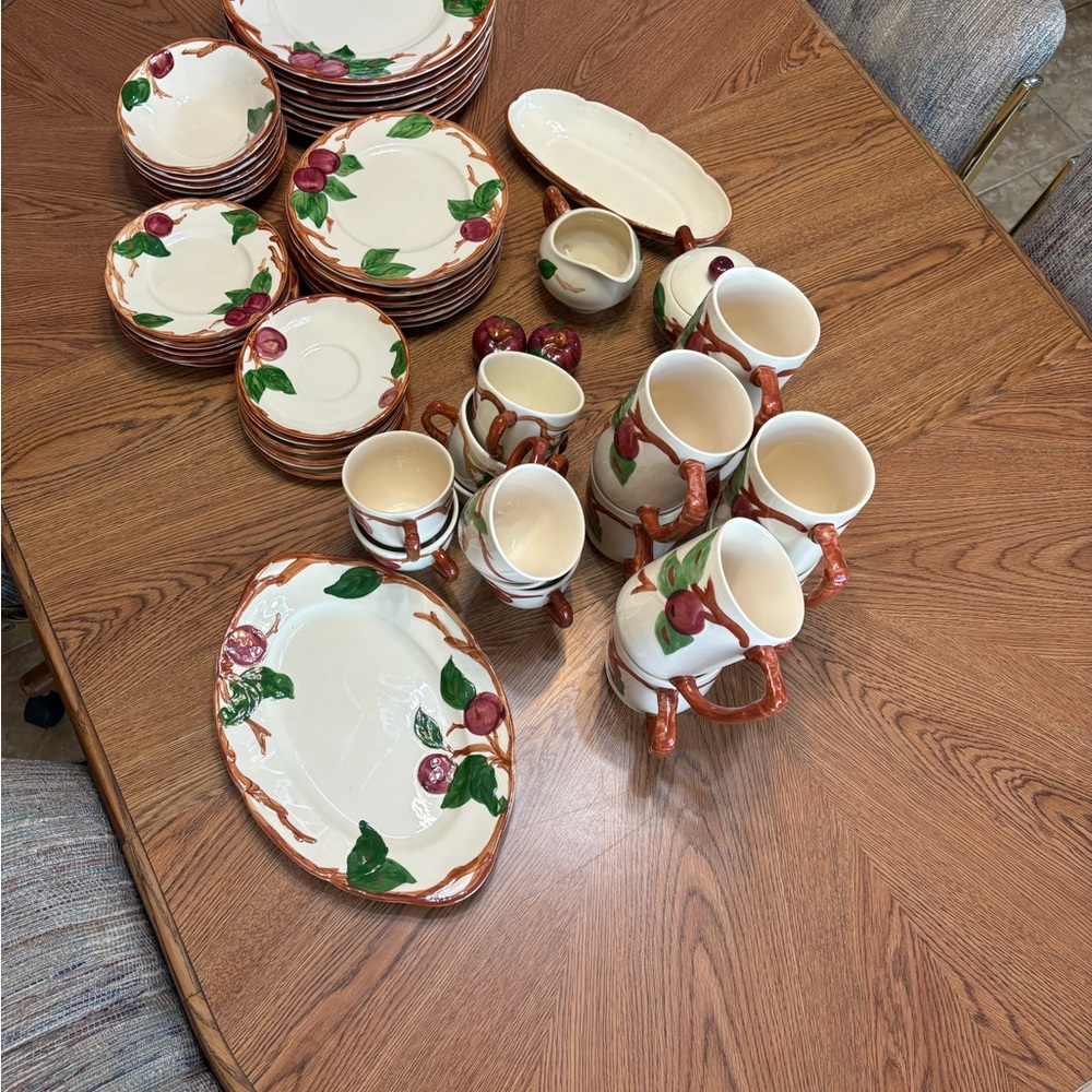 Cherry Blossom Ceramic Dinnerware Set